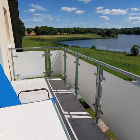 Dachgeschosswohnung Mit Seeblick Ahrensbok Eksteriør bilde