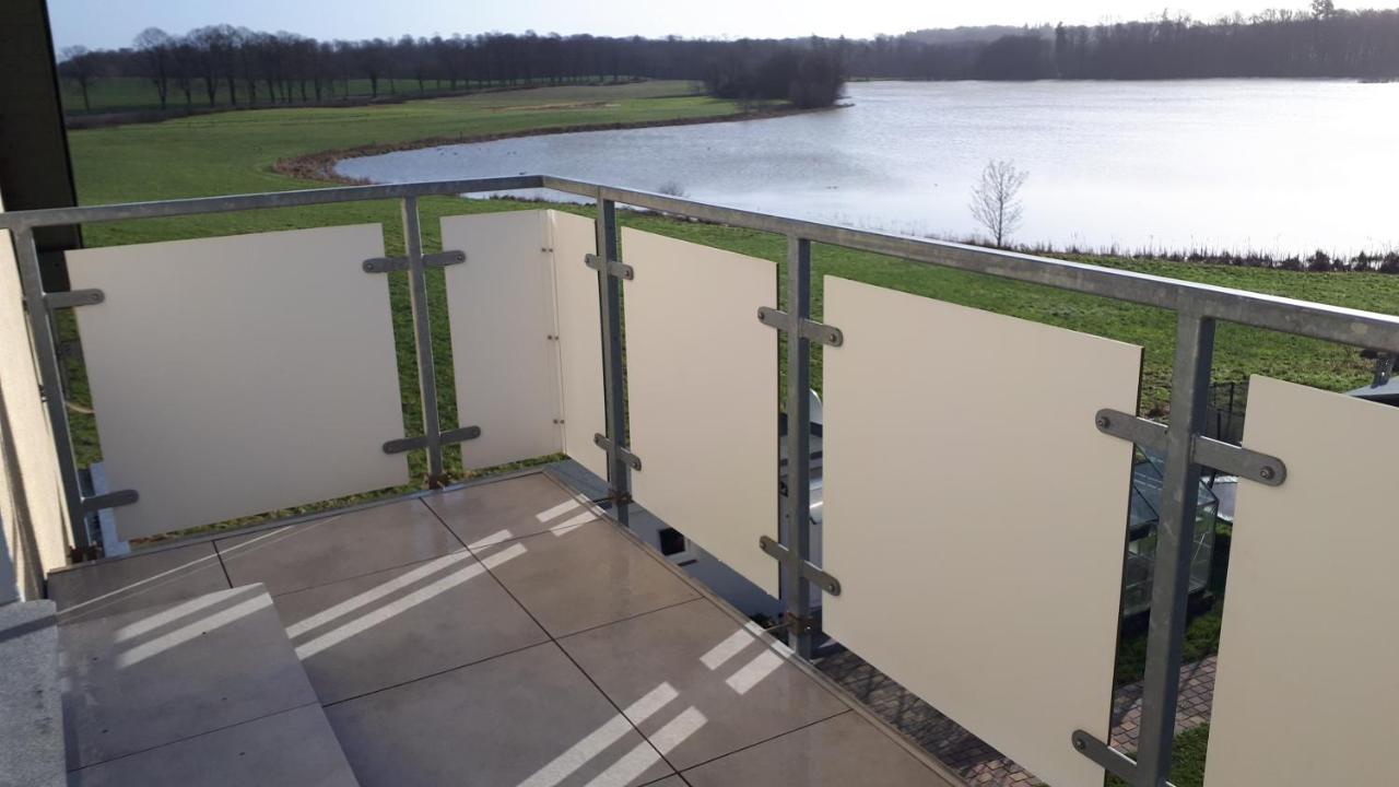 Dachgeschosswohnung Mit Seeblick Ahrensbok Eksteriør bilde