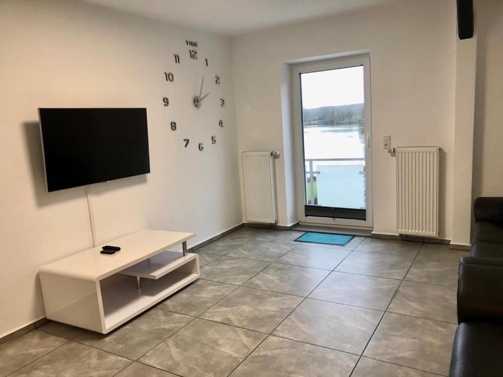 Dachgeschosswohnung Mit Seeblick Ahrensbok Eksteriør bilde